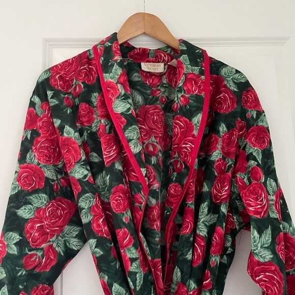 VTG Victoria's Secret Gold Label Maxi Length Floral Rose Print Robe - Picture 10 of 12